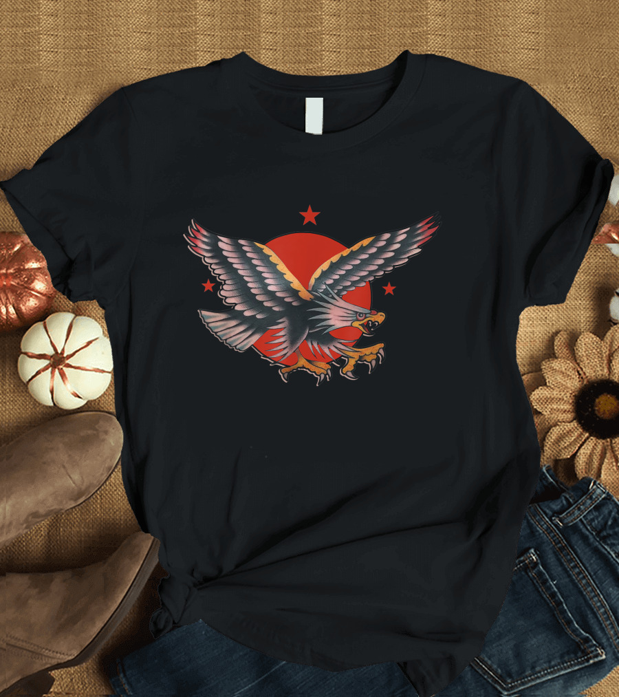 Traditional Tattoo Bald Eagle with Red Star Background T-Shirt