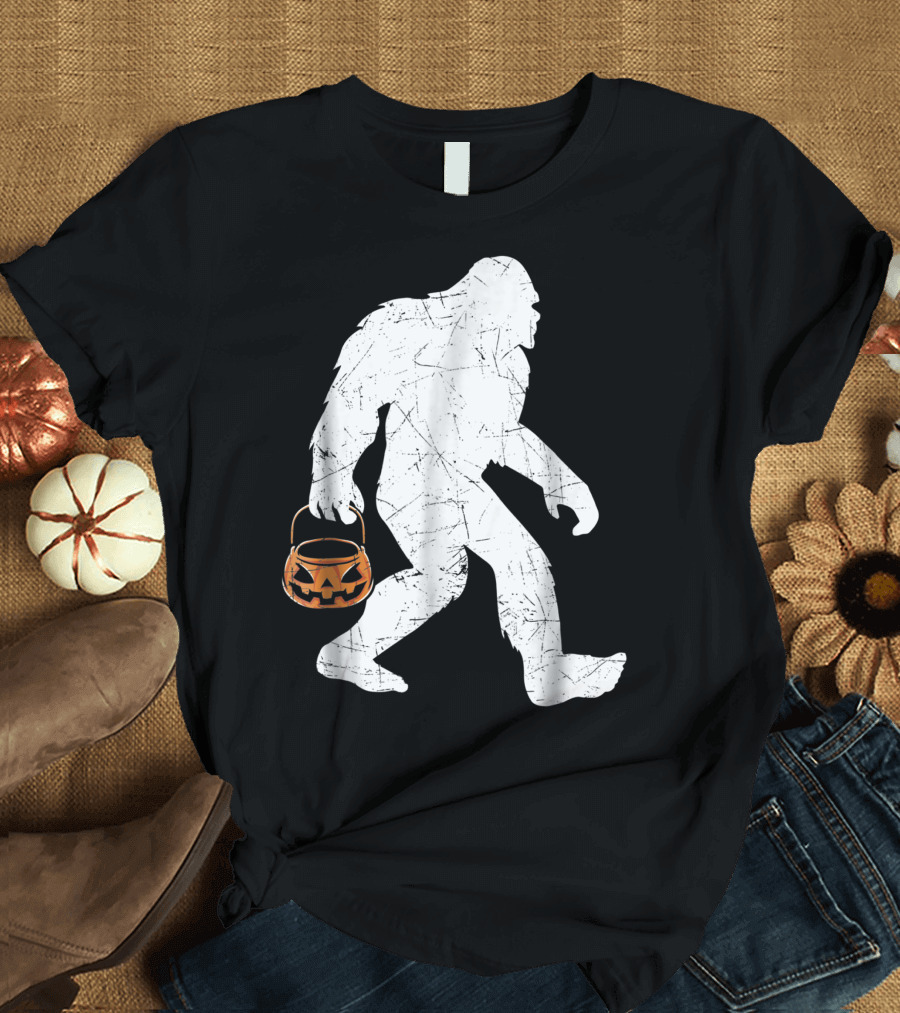 Bigfoot Halloween Pumpkin Bucket T-Shirt
