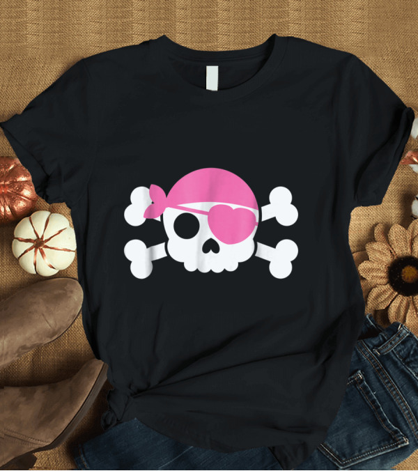 T-Shirt: Jolly Roger Cute Pink Pirate Halloween Costume T-Shirt Jolly Roger Cute Pink Pirate Halloween Costume T-Shirt