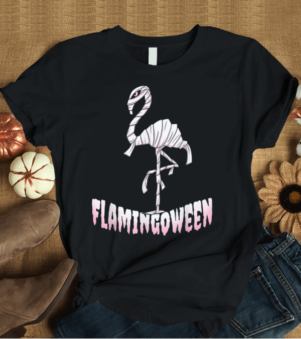 T-Shirt: Flamingoween Mummy Flamingo Halloween T-Shirt Flamingoween Mummy Flamingo Halloween T-Shirt