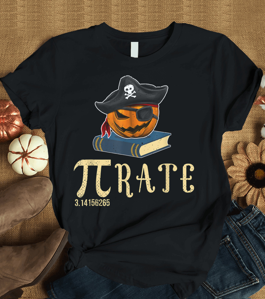 Pi Rate Pumpkin Pirate Math Teacher Funny Nerd Vintage Idea T-Shirt