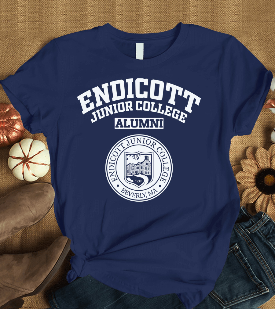 ENDICOTT JUNIOR COLLEGE ALUMNI BEVERLY MA 1939 T-Shirt