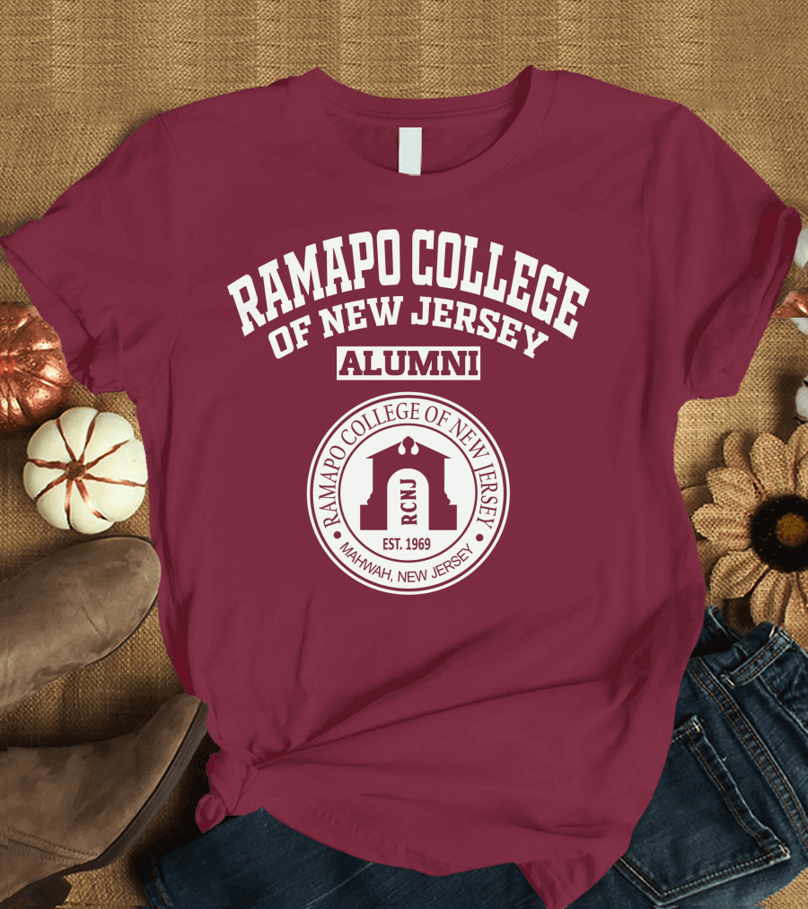 Ramapo College of New Jersey Alumni RCNJ Est. 1969 Mahwah New Jersey T-Shirt