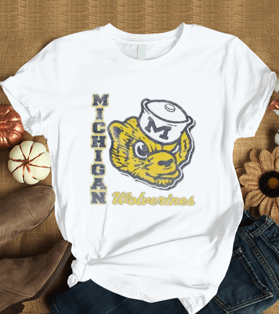 Michigan Wolverines '47 Vintage Bear Logo Sailor Hat T-Shirt