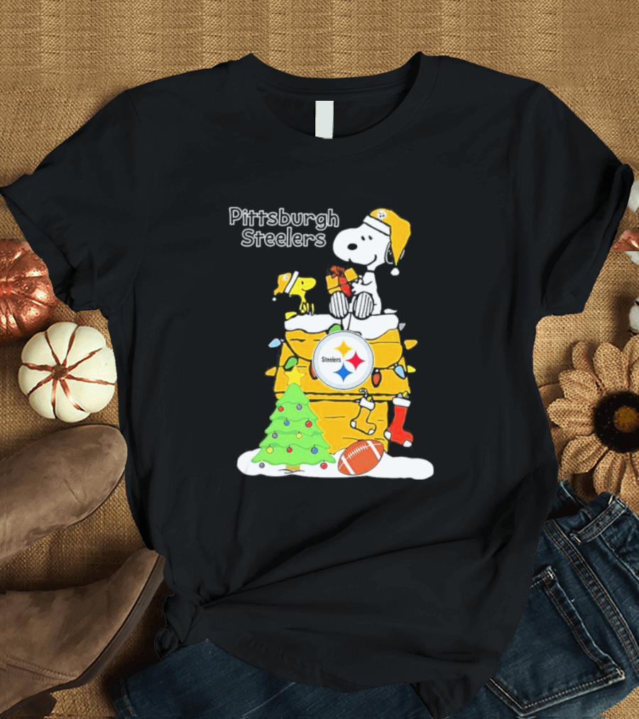 Pittsburgh Steelers Christmas Snoopy Rooftop Holiday Scene T-Shirt