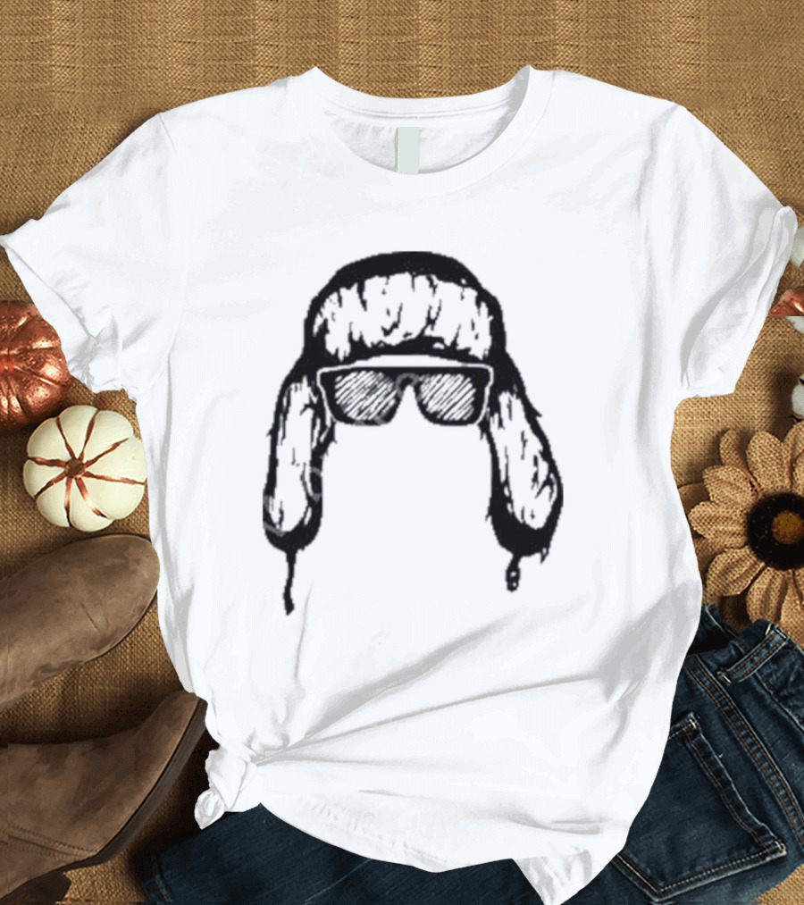 Hooja Karvalakki Fur Hat with Sunglasses T-Shirt