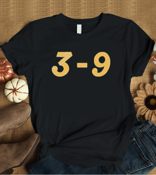 T-Shirt: Old Grad 3-9 Pitt Football Fan T-Shirt Old Grad 3-9 Pitt Football Fan T-Shirt