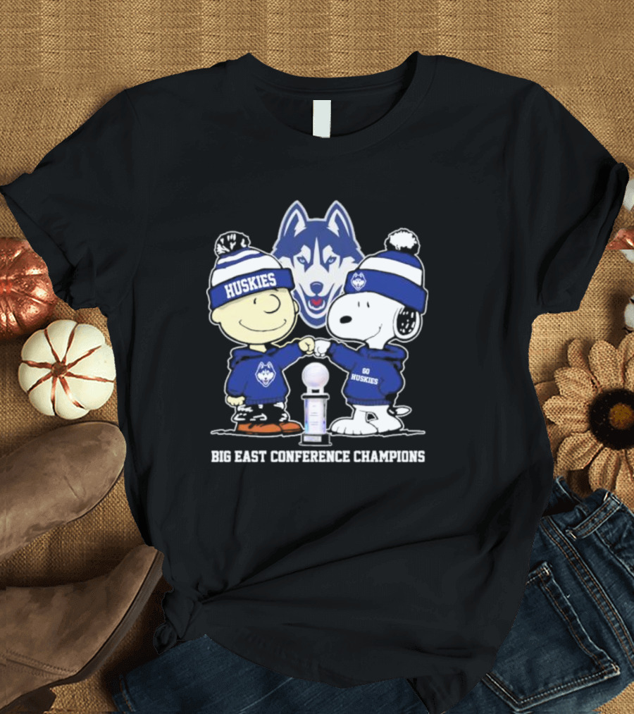 Snoopy and Charlie Brown with UConn Huskies Big East Conference Champions Trophy T-Shirt