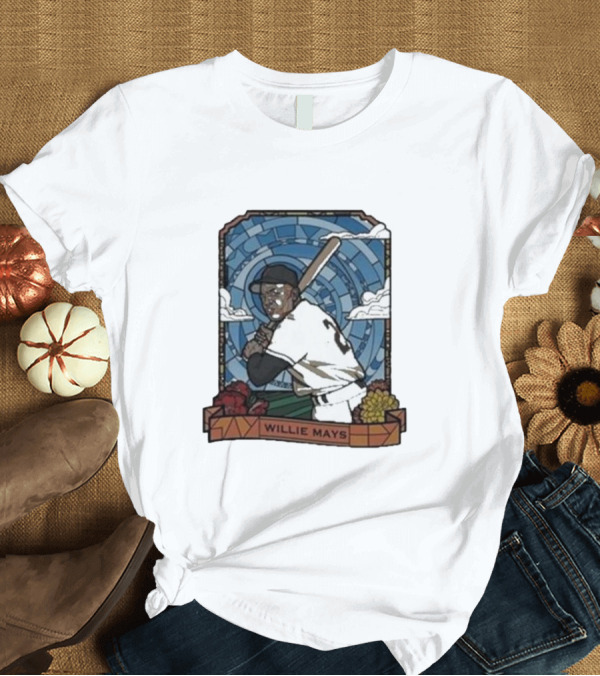 T-Shirt: Willie Mays Giants Baseball Player with Bat and Clouds T-Shirt Willie Mays Giants Baseball Player with Bat and Clouds T-Shirt
