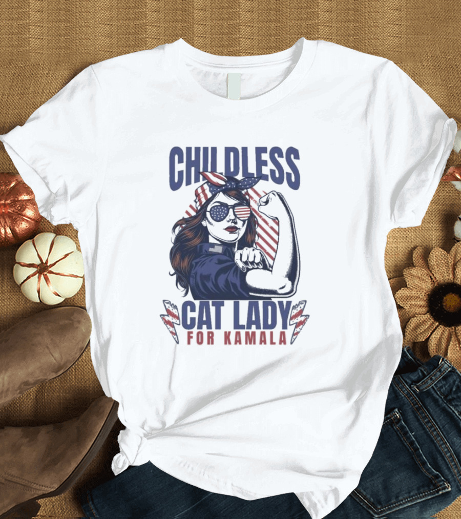 Childless Cat Lady For Kamala President 2024 Women’s Power Women For Kamala Madam President T-Shirt