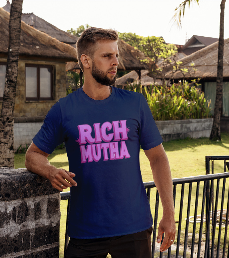 Monaleo Rich Mutha Pink T-Shirt