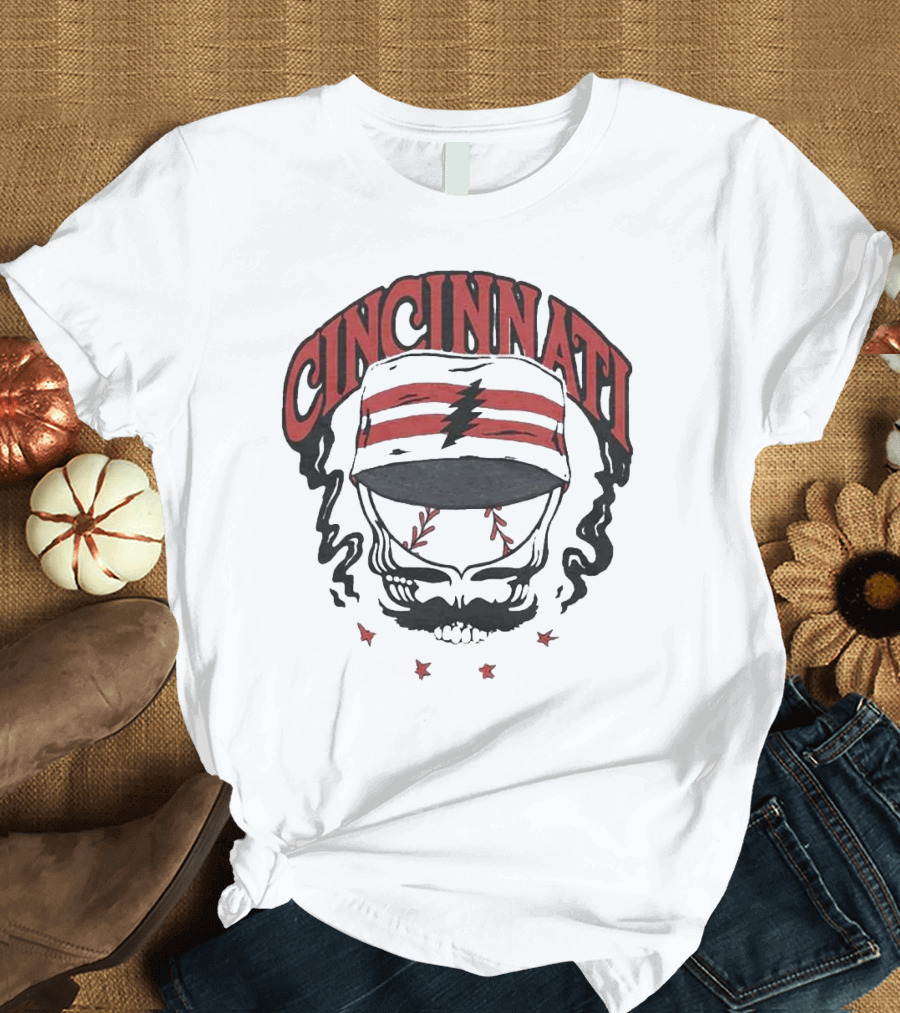Cincinnati Reds Grateful Dead Skull Collaboration T-Shirt