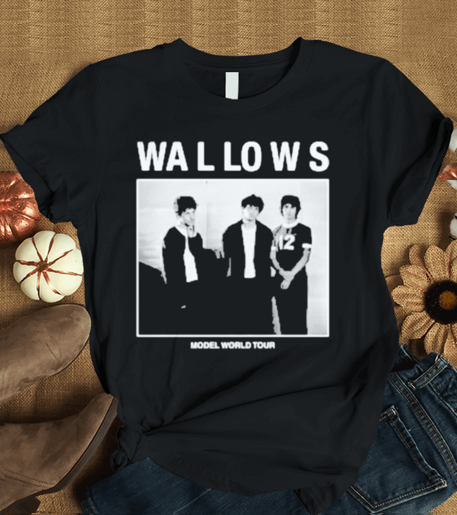 Wallows Model World Tour Band Photo T-Shirt