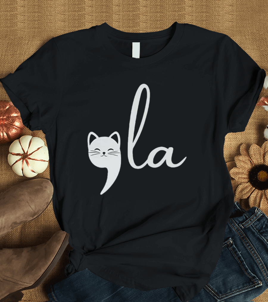 Cat Face La Women’s Childless Cat Lady T-Shirt
