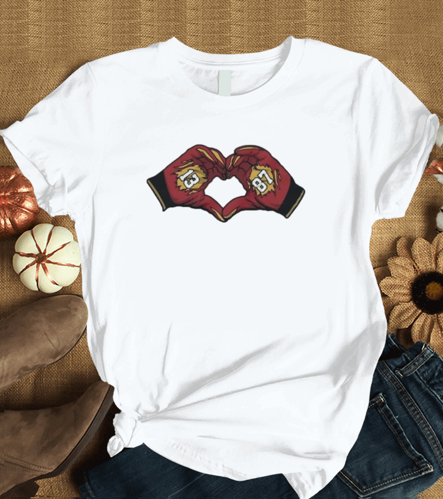 Nazeeh Johnson And Travis Kelce Kansas City Chiefs Heart Hands 13 87 T-Shirt