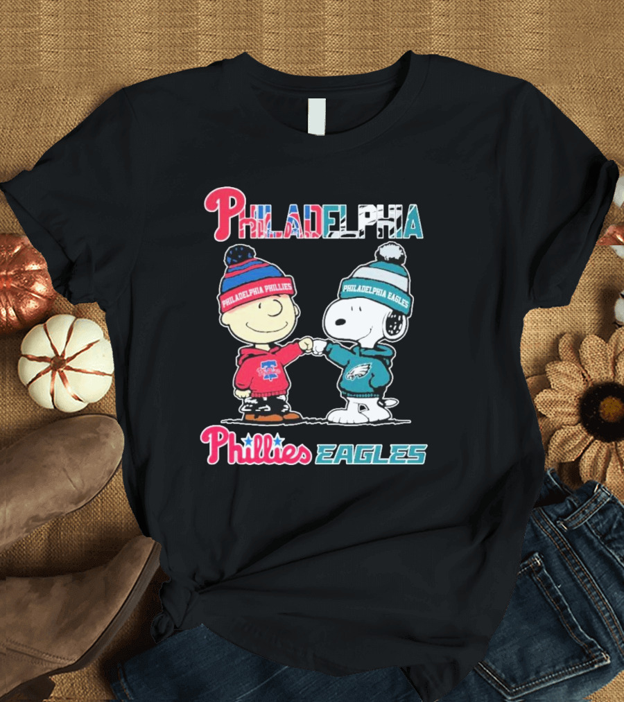 Philadelphia Phillies Eagles Snoopy Charlie Brown Fist Bump Collaboration T-Shirt
