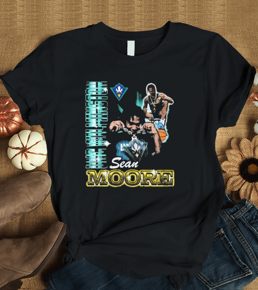 UNC Wilmington Seahawks Sean Moore 90s Basketball T-Shirt