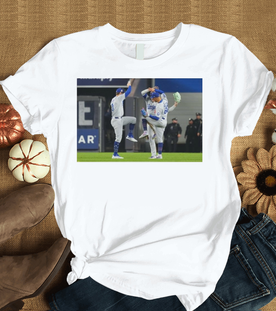 Chris Taylor Mookie Betts Enrique Hernandez Los Angeles Dodgers Victory Celebration One More Win T-Shirt
