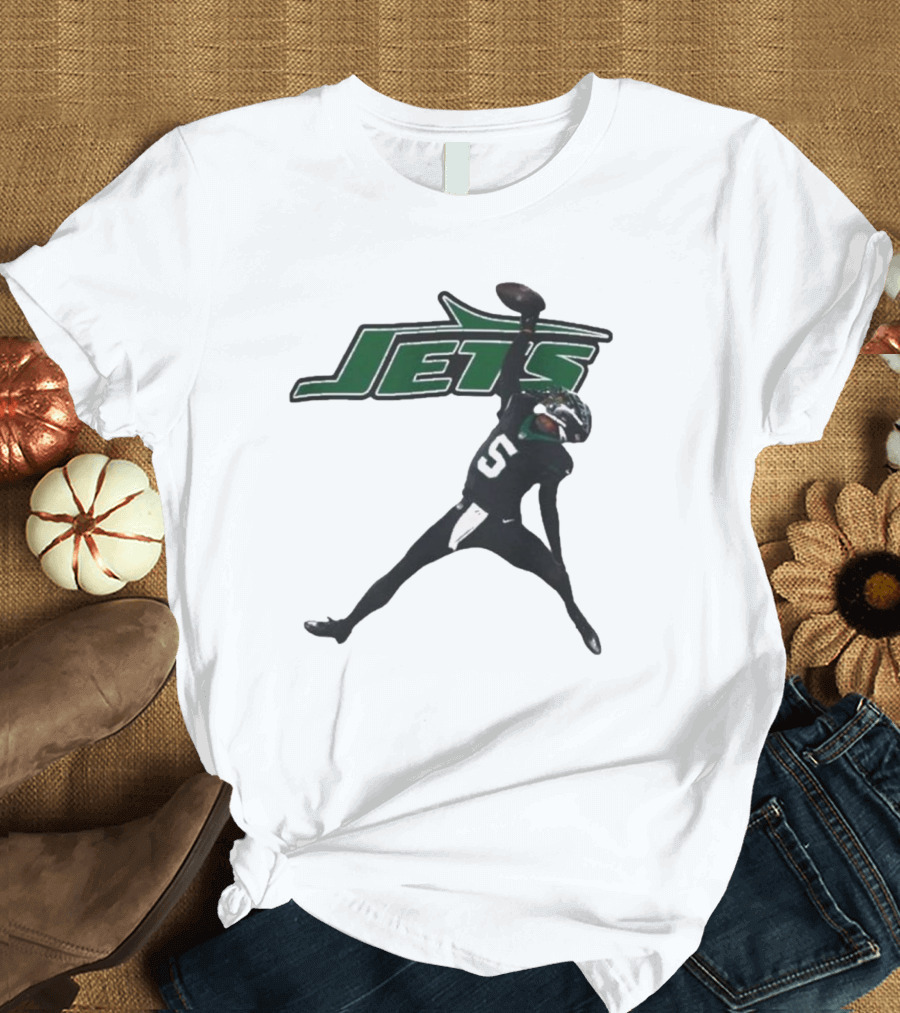 Garrett Wilson 5 New York Jets NFL Player Pose with Jets T-Shirt