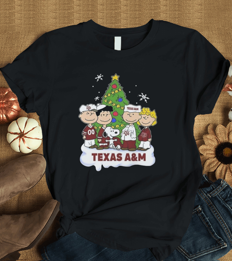 Texas A&M Aggies Football Snoopy Peanuts Christmas T-Shirt