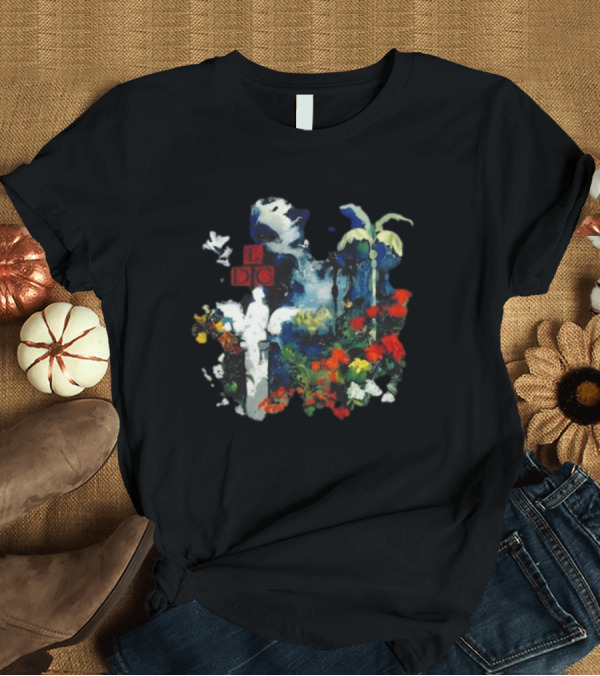 T-Shirt: Tedua Oasis Tropical Fantasy with Lush Flowers and Palm Trees T-Shirt Tedua Oasis Tropical Fantasy with Lush Flowers and Palm Trees T-Shirt