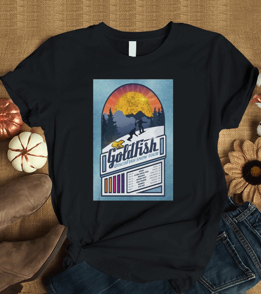 GoldFish Discofish Snow Tour 2025 Avoriaz Aspen Sandpoint Praloup Club Med T-Shirt