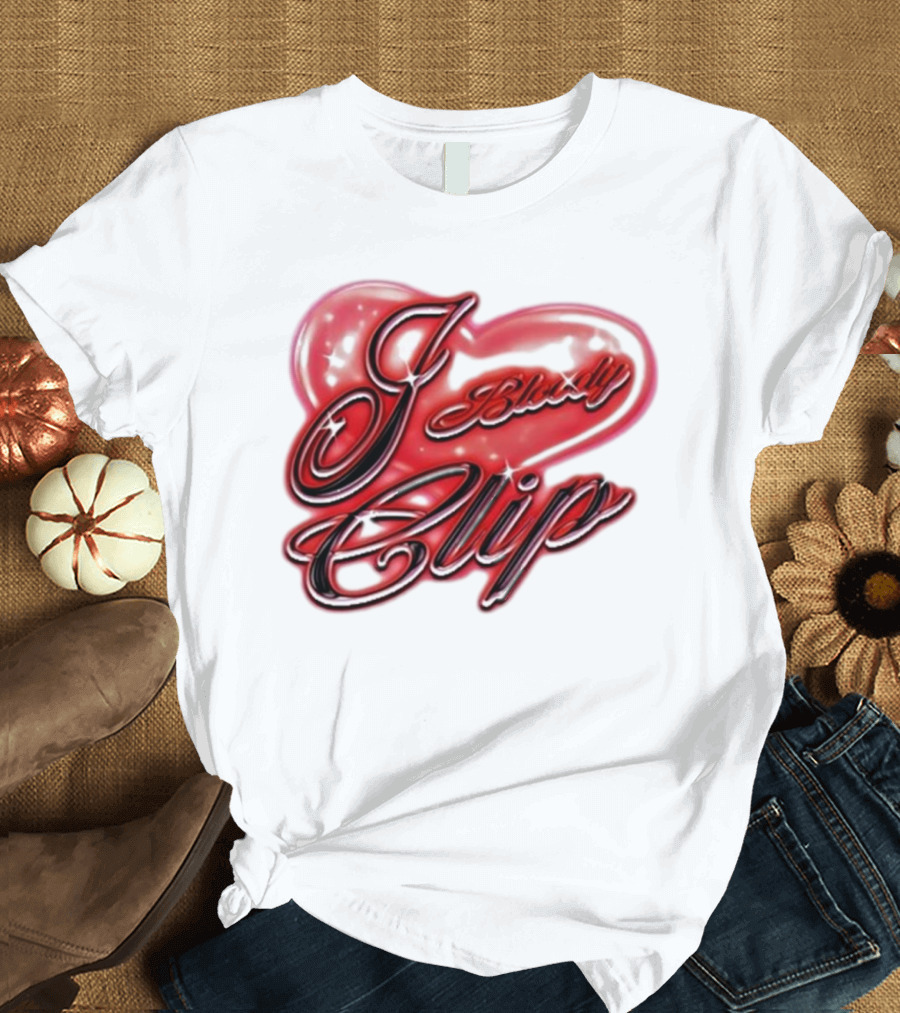 I Love Bloody Clip Heart Airbrush Imnotclip T-Shirt