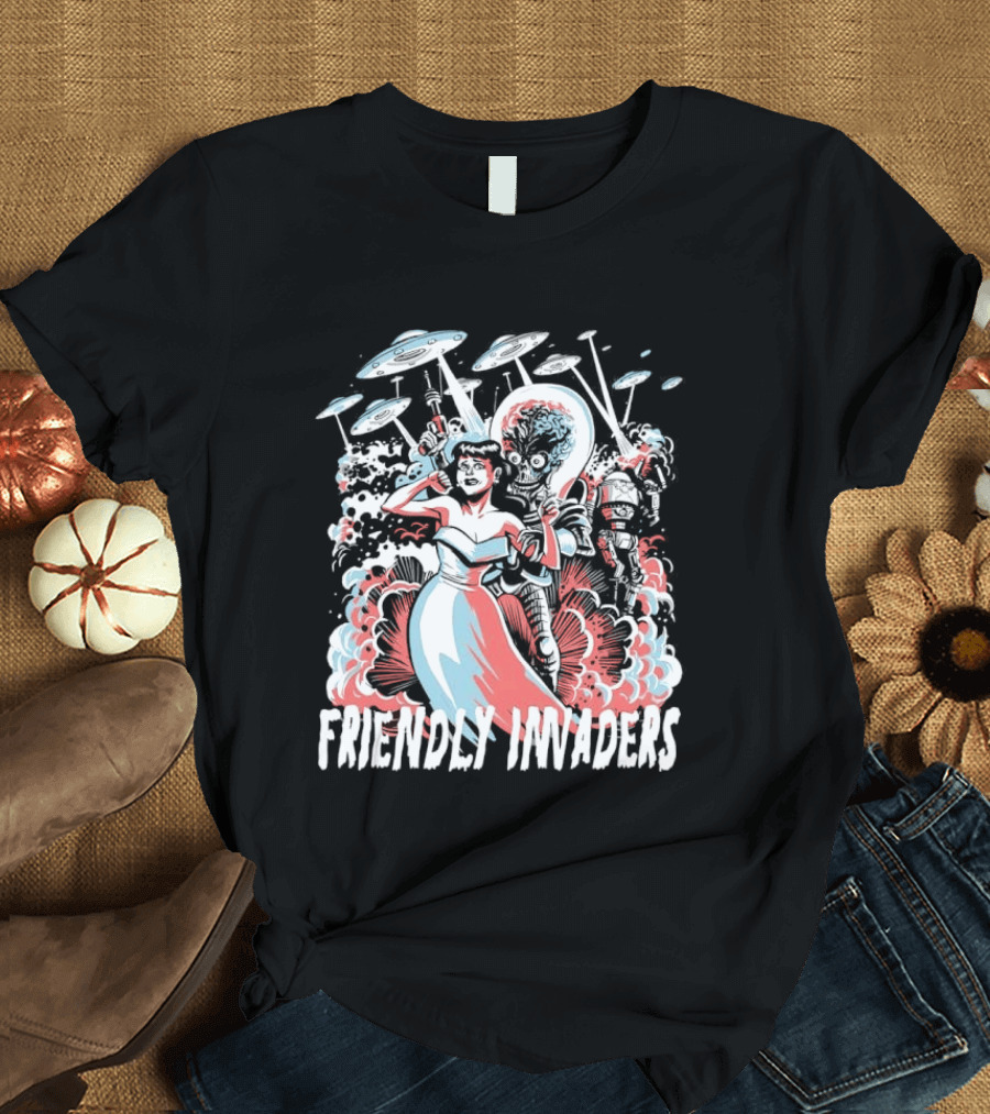 Friendly Invaders Retro UFO Invasion Art With Vintage Sci Fi T-Shirt