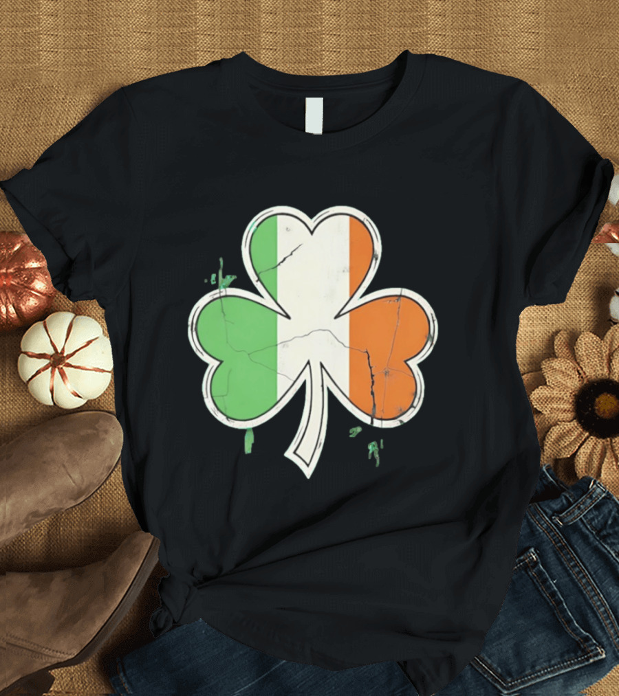 St Patrick's Day Shamrock With Italy Flag T-Shirt