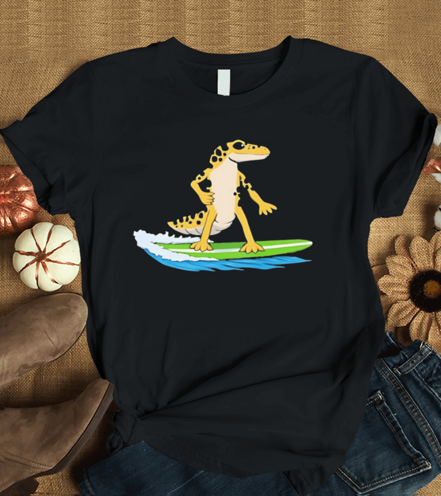 Leopard Gecko Yellow Lizard Riding Surfboard T-Shirt