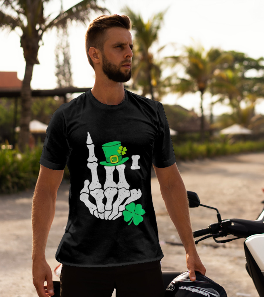 Skeleton Hand With Leprechaun Hat And Shamrock St Patricks Day T-Shirt