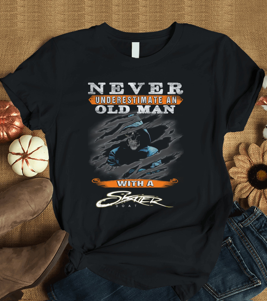 NEVER UNDERESTIMATE AN OLD MAN WITH A SKATER BOAT T-Shirt