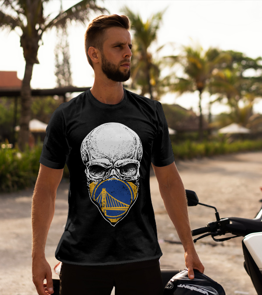 Golden State Warriors Masked Skull Bridge T-Shirt