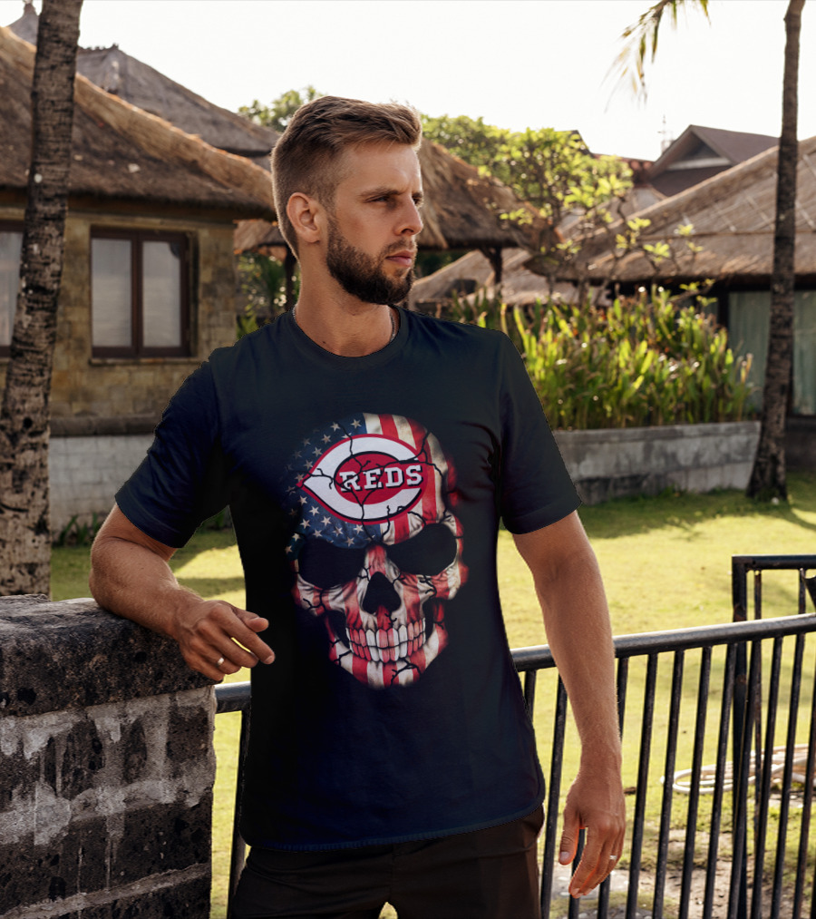 Reds American Flag Skull T-Shirt