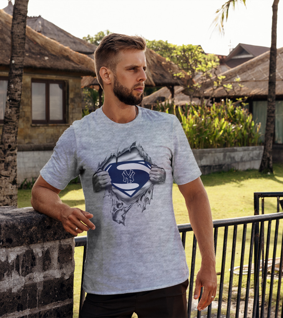 New York Yankees Superman Logo Baseball Fan T-Shirt
