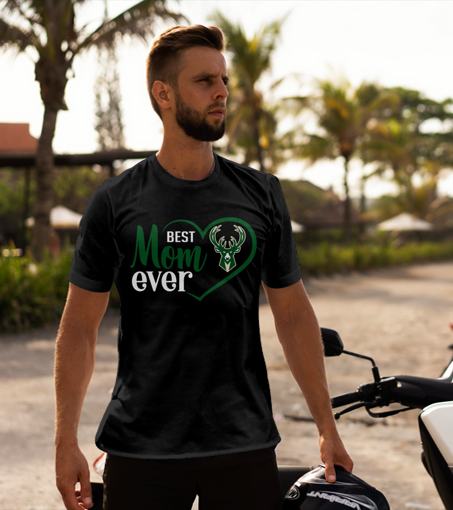 Milwaukee Bucks Best Mom Ever Heart T-Shirt