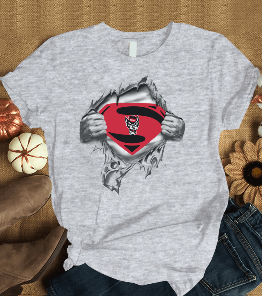 283 NC State Wolfpack Superman Logo Rip T-Shirt