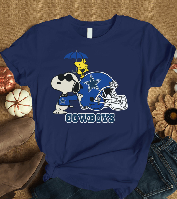 T-Shirt: Dallas Cowboys Snoopy Woodstock Holiday Helmet T-Shirt Dallas Cowboys Snoopy Woodstock Holiday Helmet T-Shirt