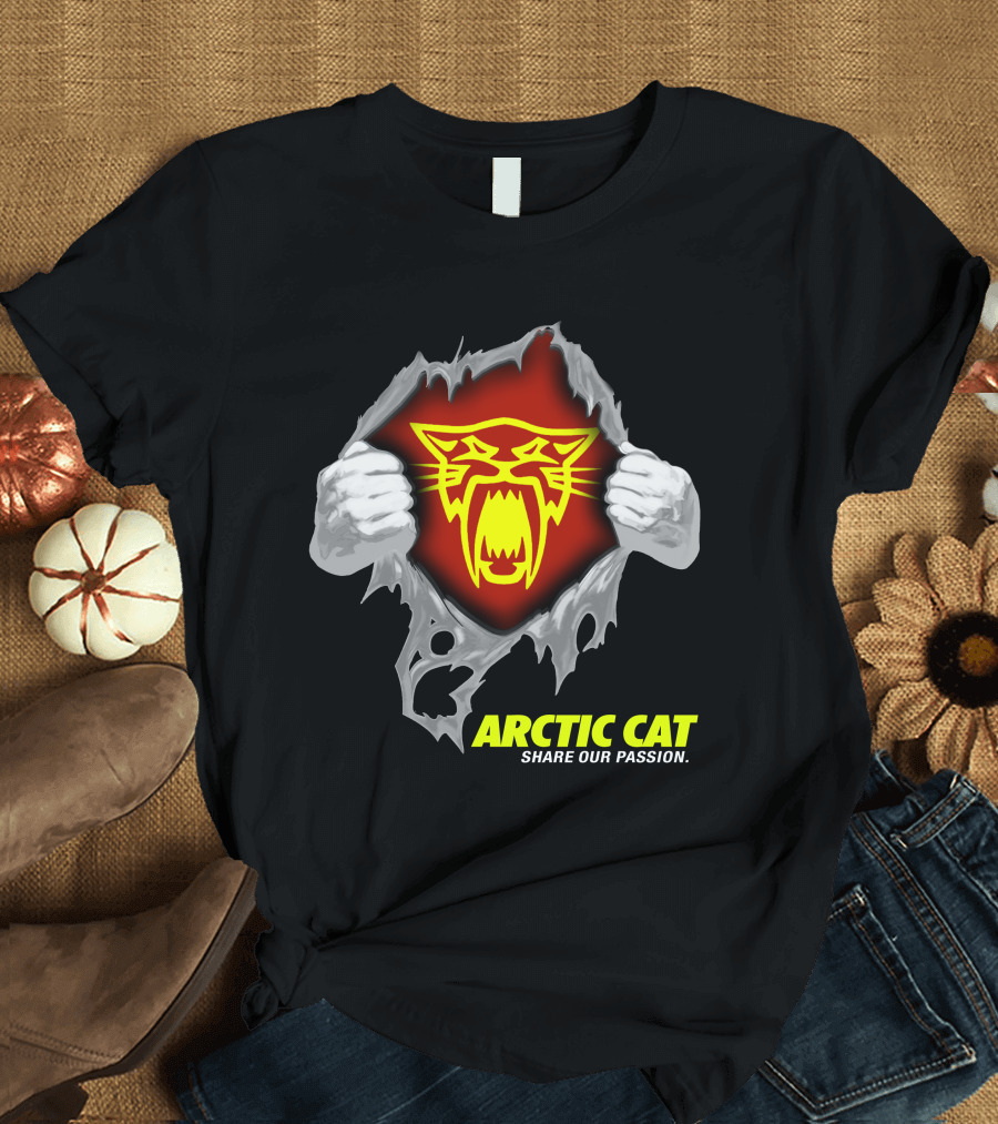 ARCTIC CAT SHARE OUR PASSION Wildcat Logo Ripped Effect T-Shirt