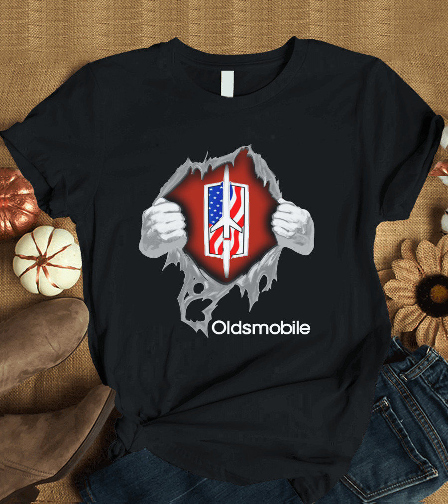 Oldsmobile USA Rocket Emblem with Ripped Effect T-Shirt