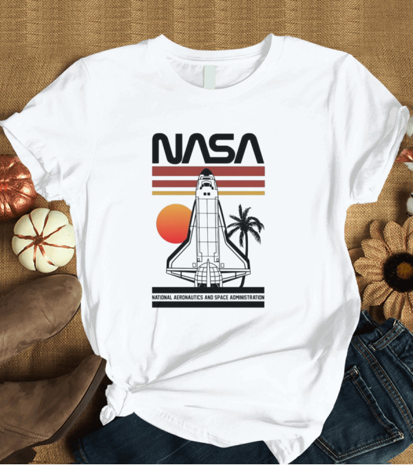 T-Shirt: NASA Space Ship Retro Sunset Palm Tree T-Shirt NASA Space Ship Retro Sunset Palm Tree T-Shirt