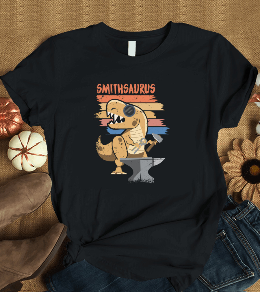 Smithsaurus Dinosaurs Blacksmith Tongs Blacksmithing T-Shirt
