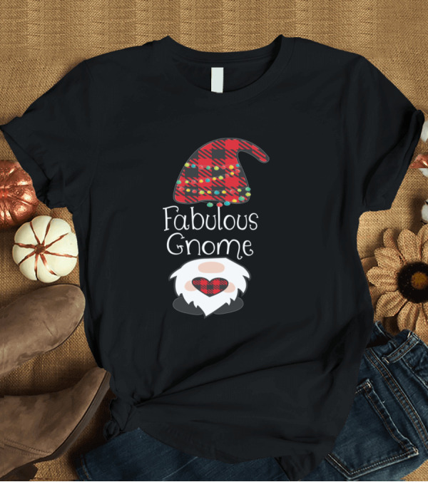 T-Shirt: Fabulous Gnome Christmas Red Plaid Buffalo Hat with Heart Beard T-Shirt Fabulous Gnome Christmas Red Plaid Buffalo Hat with Heart Beard T-Shirt