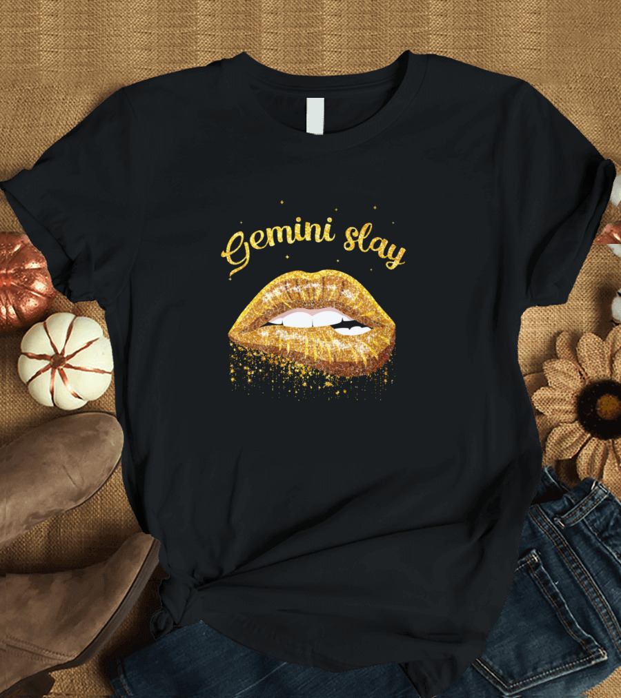 Gemini Slay Glitter Gold Lips T-Shirt
