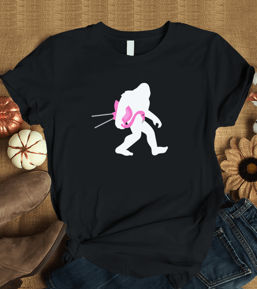 Bigfoot Sasquatch Carrying Pink Lawn Flamingo Funny T-Shirt