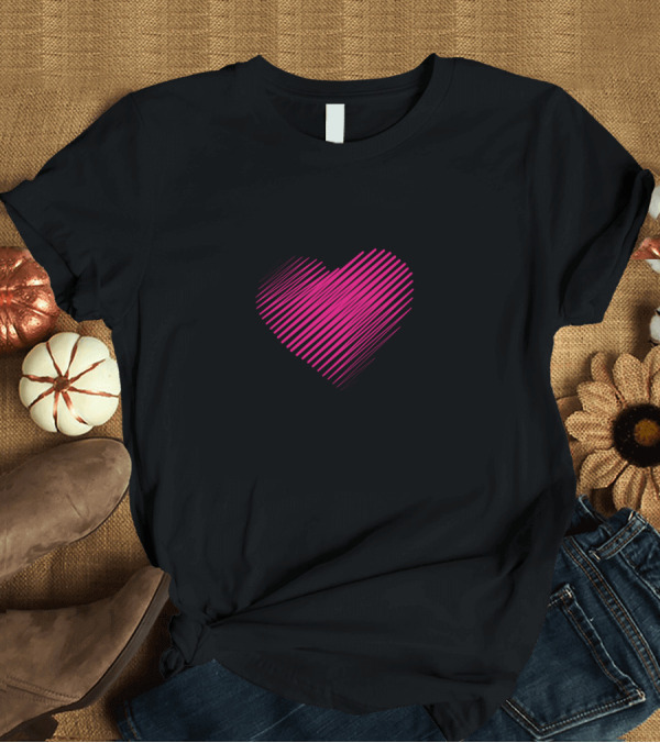 T-Shirt: The Alicia Family Heart Love My Family Name Birthday T-Shirt The Alicia Family Heart Love My Family Name Birthday T-Shirt