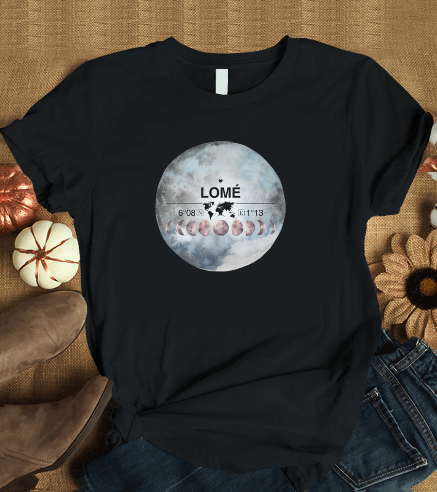 Lomé World Map Moon Phases Watercolor Design 6°08'N 1°13'E T-Shirt