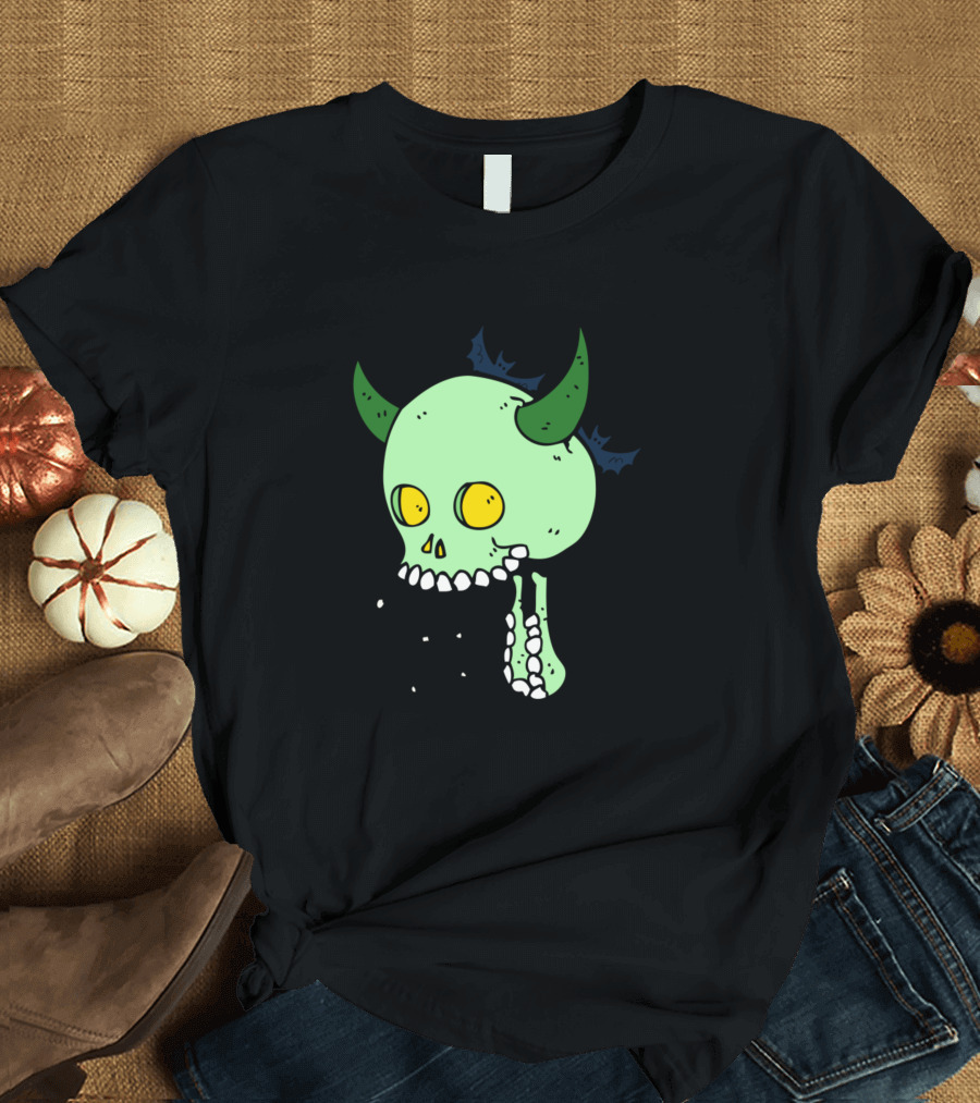 Skuull Scary Halloween Sheep with Horns and Flying Bats T-Shirt