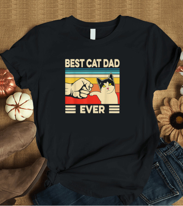 T-Shirt: Best Cat Dad Ever Funny Cat Dad Fist Bump Retro Stripe T-Shirt Best Cat Dad Ever Funny Cat Dad Fist Bump Retro Stripe T-Shirt