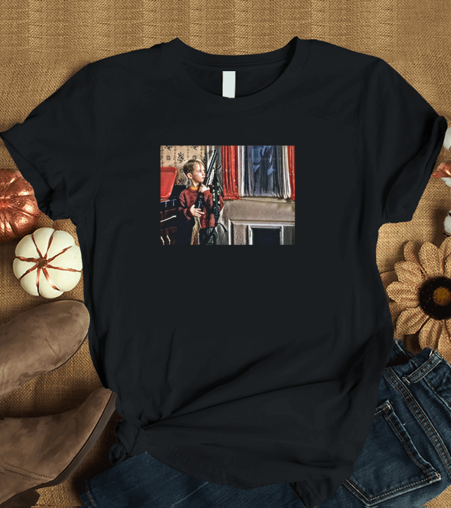 Home Alone Kevin Defending House Scene T-Shirt